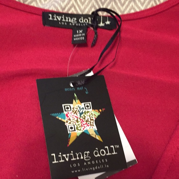 NWT. Living Doll short red wrap dress. Size 1x. - Picture 4 of 5